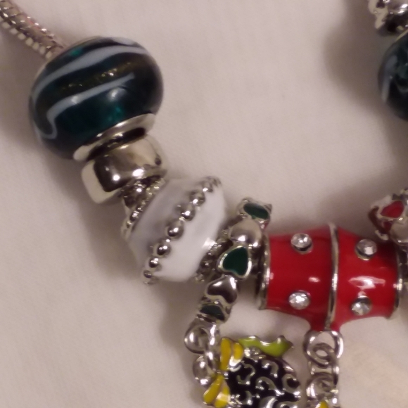 Happy Holidays Beaded Christmas Bracelet - Picture 3 of 4